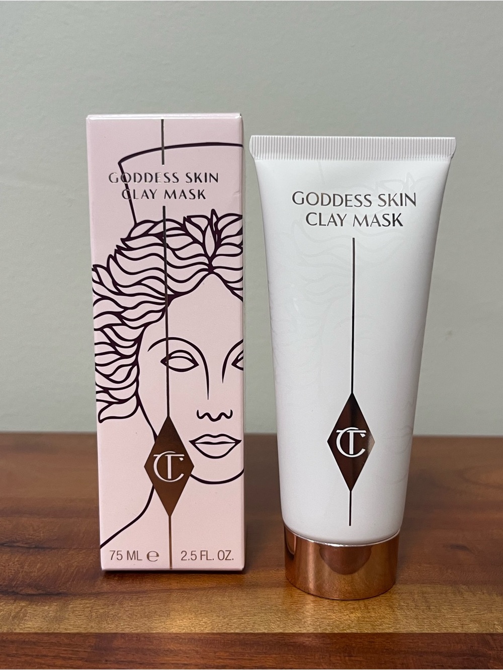 Goddess Skin Clay Mask by Charlotte Tilbury - Pink/White